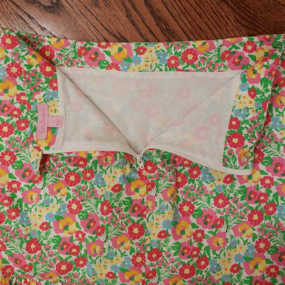 Lilly Pulitzer Mini Skirt with Ruffles - sz 4 EUC - Picture 4 of 5